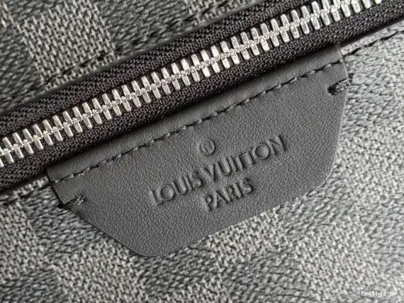 Frstbag ru VUITTON PM LOUIS Discovery Backpack 0412